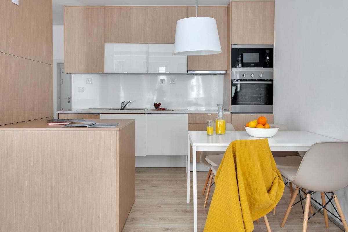 Appartement Modern 2 Bedroom In Estrela With Outside Terrace! Amazing For Families, Couples, Friends